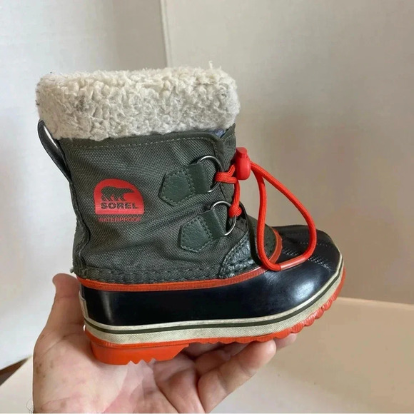 Sorel Toddler Yoot Pac Boot Dark Green and Orange Size 10. - Picture 8 of 9